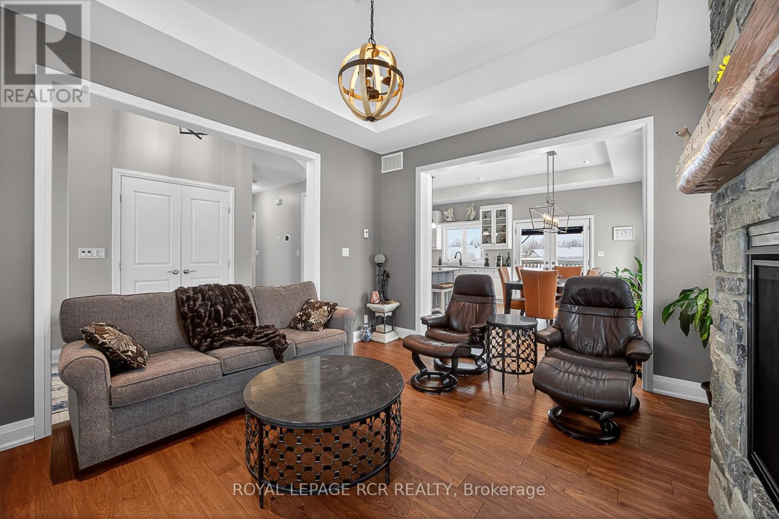 3 Thoroughbred Drive, Oro-Medonte, Ontario  L0K 1E0 - Photo 15 - S12703340