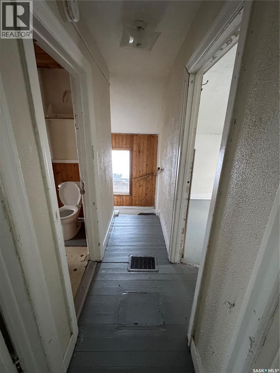 745 Athol Street, Regina, Saskatchewan  S4T 3B4 - Photo 12 - SK026948