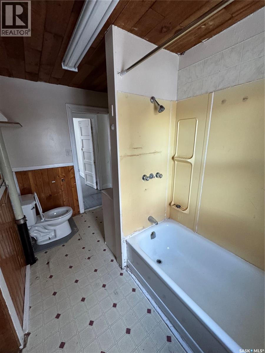 745 Athol Street, Regina, Saskatchewan  S4T 3B4 - Photo 14 - SK026948