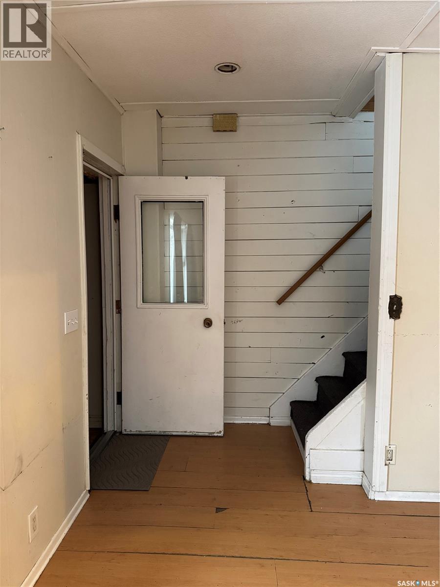 745 Athol Street, Regina, Saskatchewan  S4T 3B4 - Photo 3 - SK026948