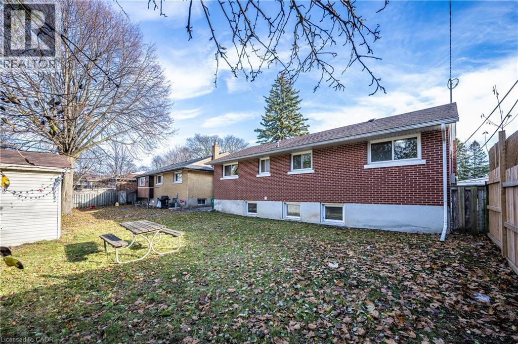 120 Marshall Street, Waterloo, Ontario  N2J 2T7 - Photo 35 - 40788097