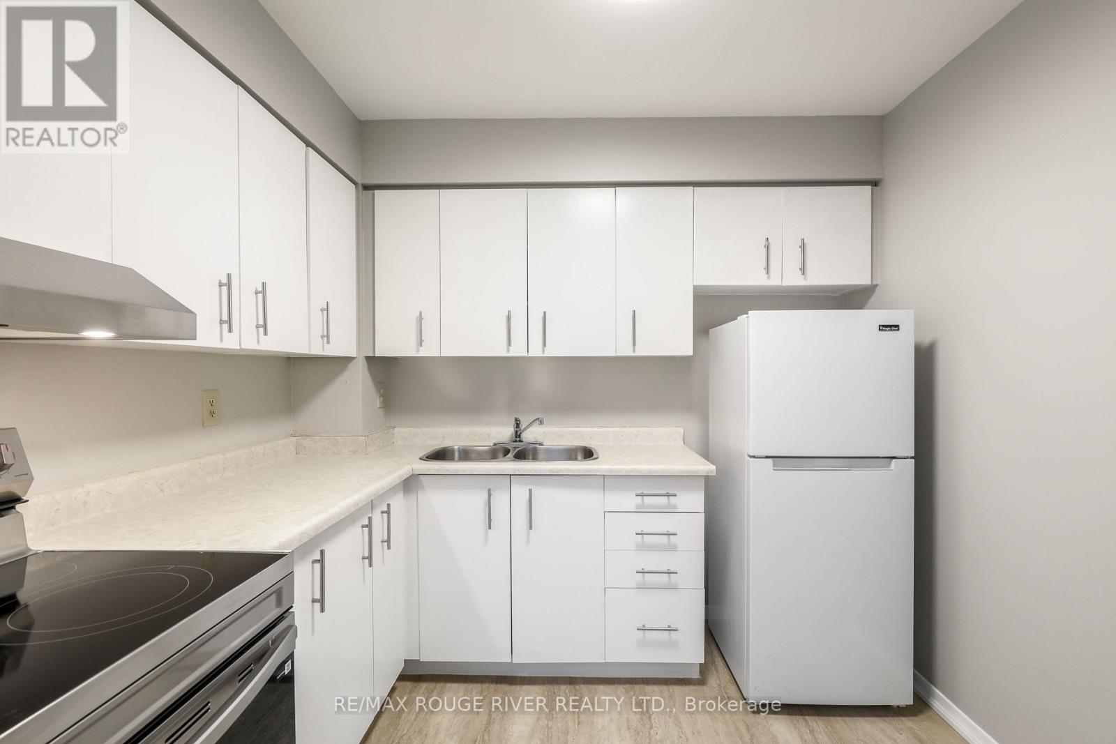 405 - 15 Sewells Road, Toronto, Ontario  M1B 3V7 - Photo 5 - E12702732