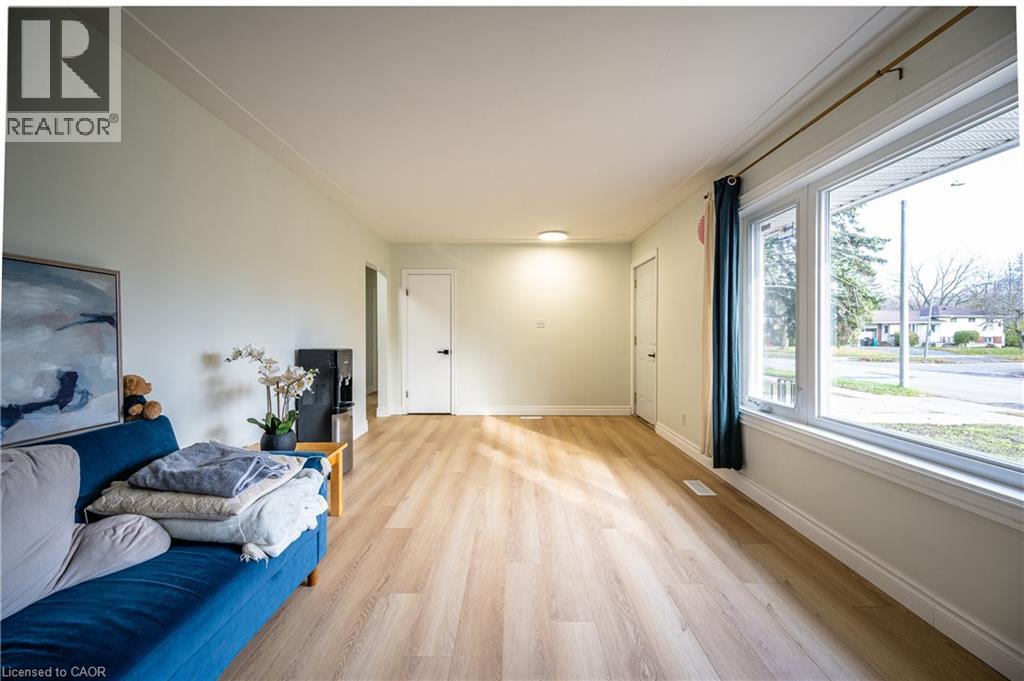 120 Marshall Street, Waterloo, Ontario  N2J 2T7 - Photo 10 - 40789218