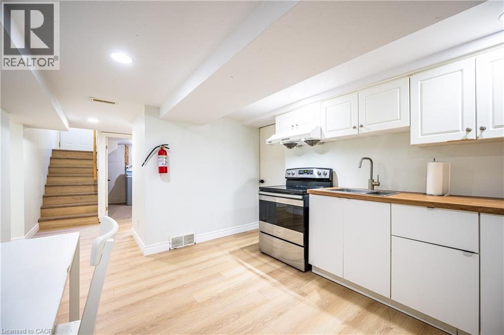 120 Marshall Street, Waterloo, Ontario  N2J 2T7 - Photo 24 - 40789218