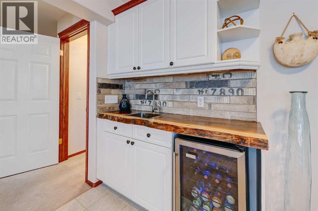 6558 Sierra Morena Boulevard Sw, Calgary, Alberta  T3H 3R3 - Photo 25 - A2278161