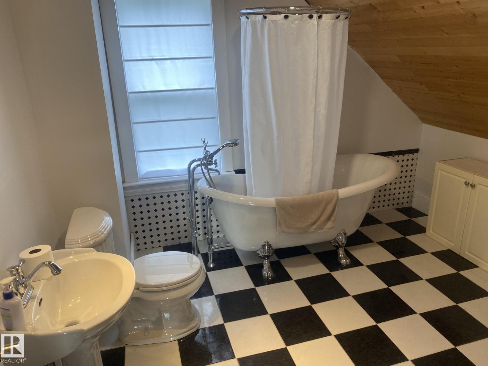 12811 121 St Nw, Edmonton, Alberta  T5L 0B1 - Photo 18 - E4470257