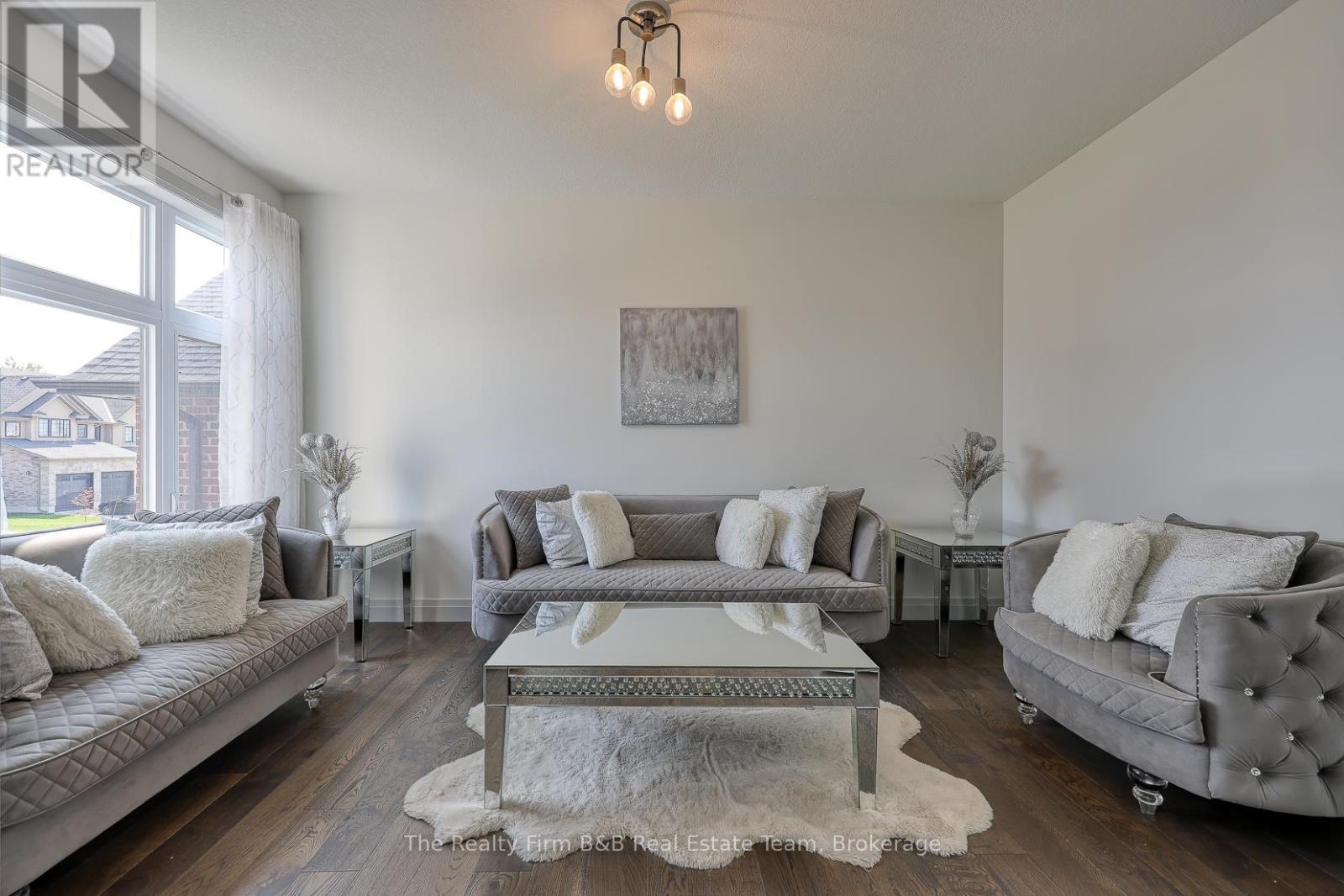 42 Peggy Avenue, South-West Oxford, Ontario  N0J 1N0 - Photo 10 - X12396263