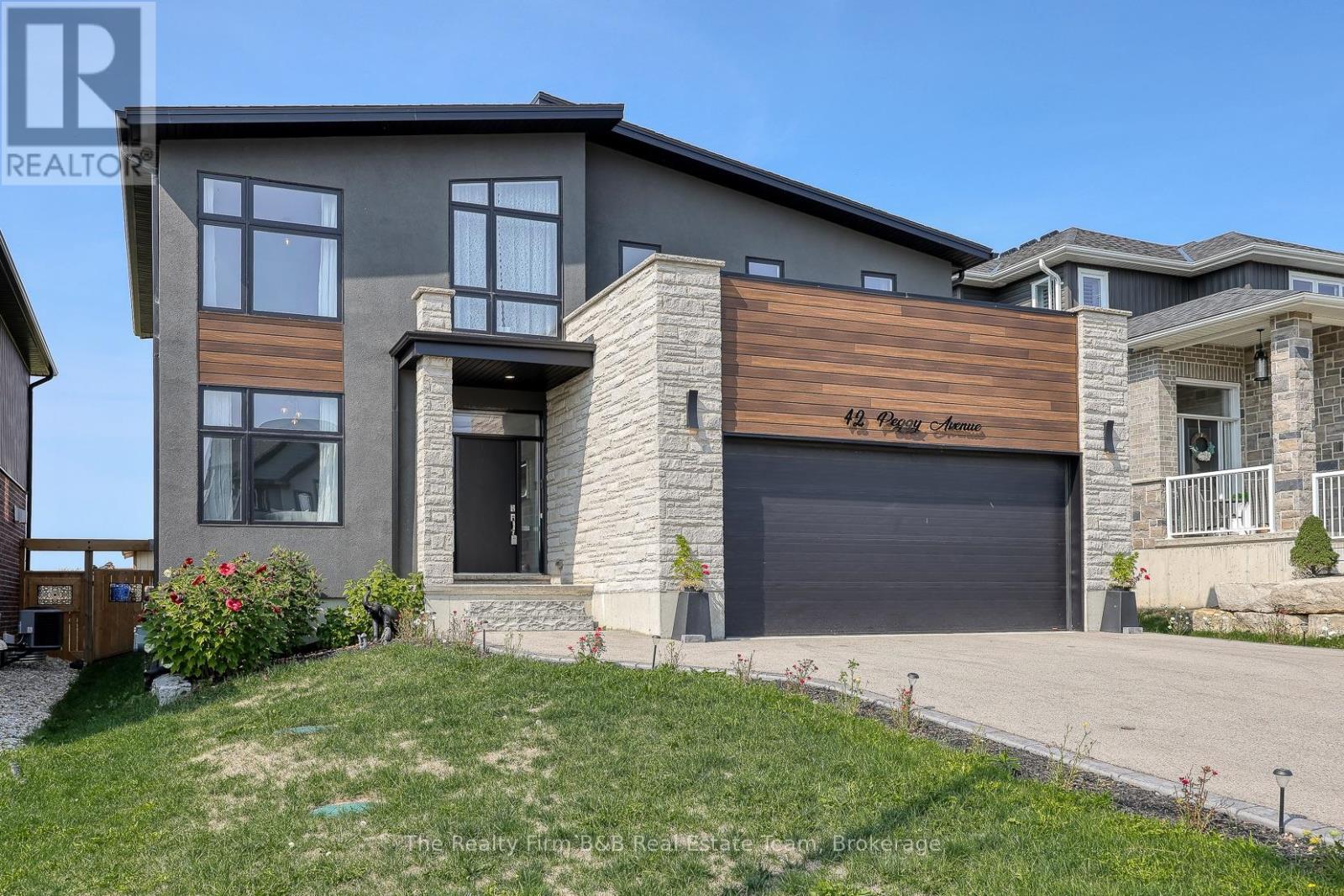 42 Peggy Avenue, South-West Oxford, Ontario  N0J 1N0 - Photo 4 - X12396263