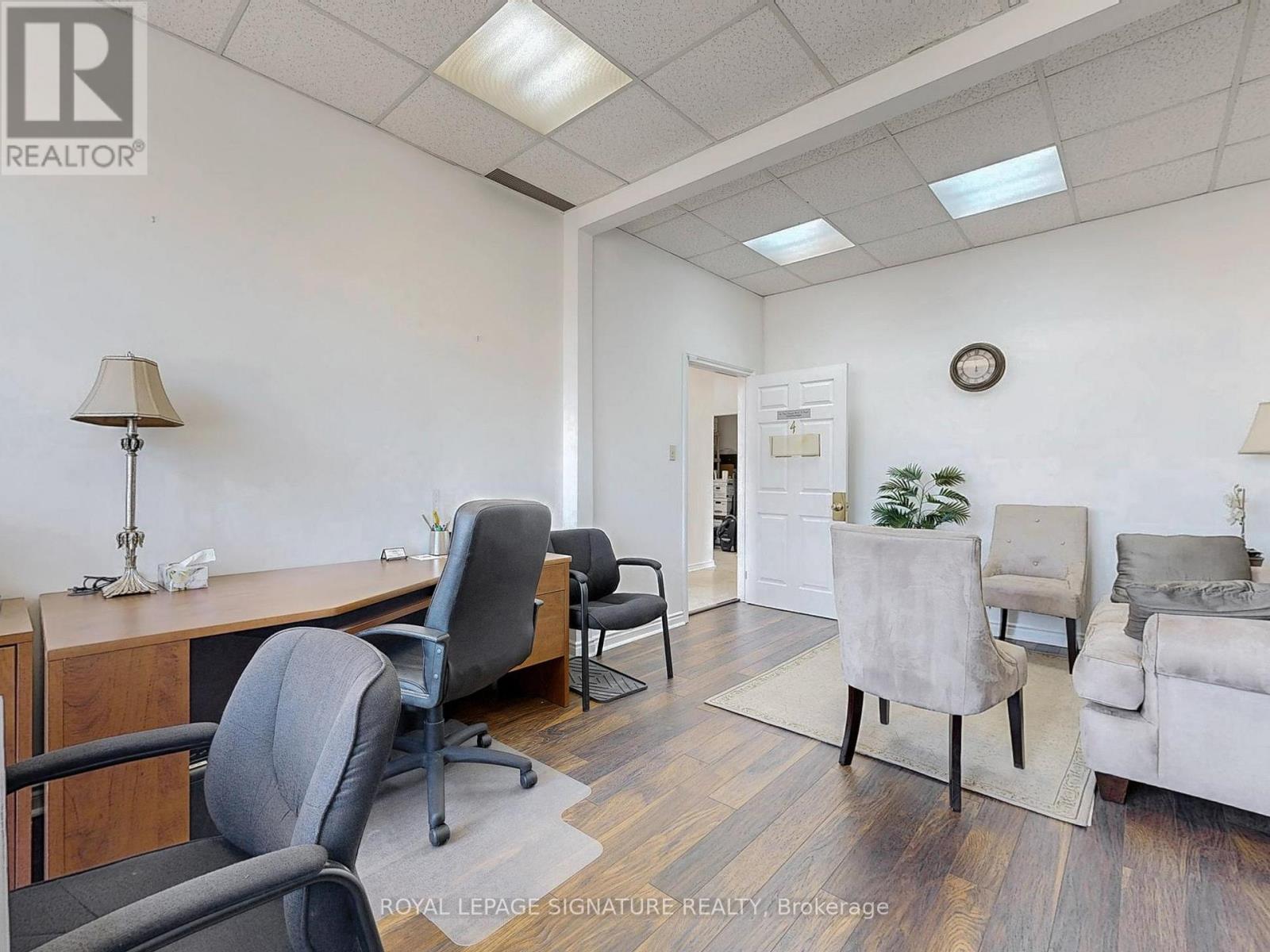 21l - 951 Wilson Avenue, Toronto (Downsview-Roding-Cfb), Ontario  M3K 2A7 - Photo 20 - W12703242