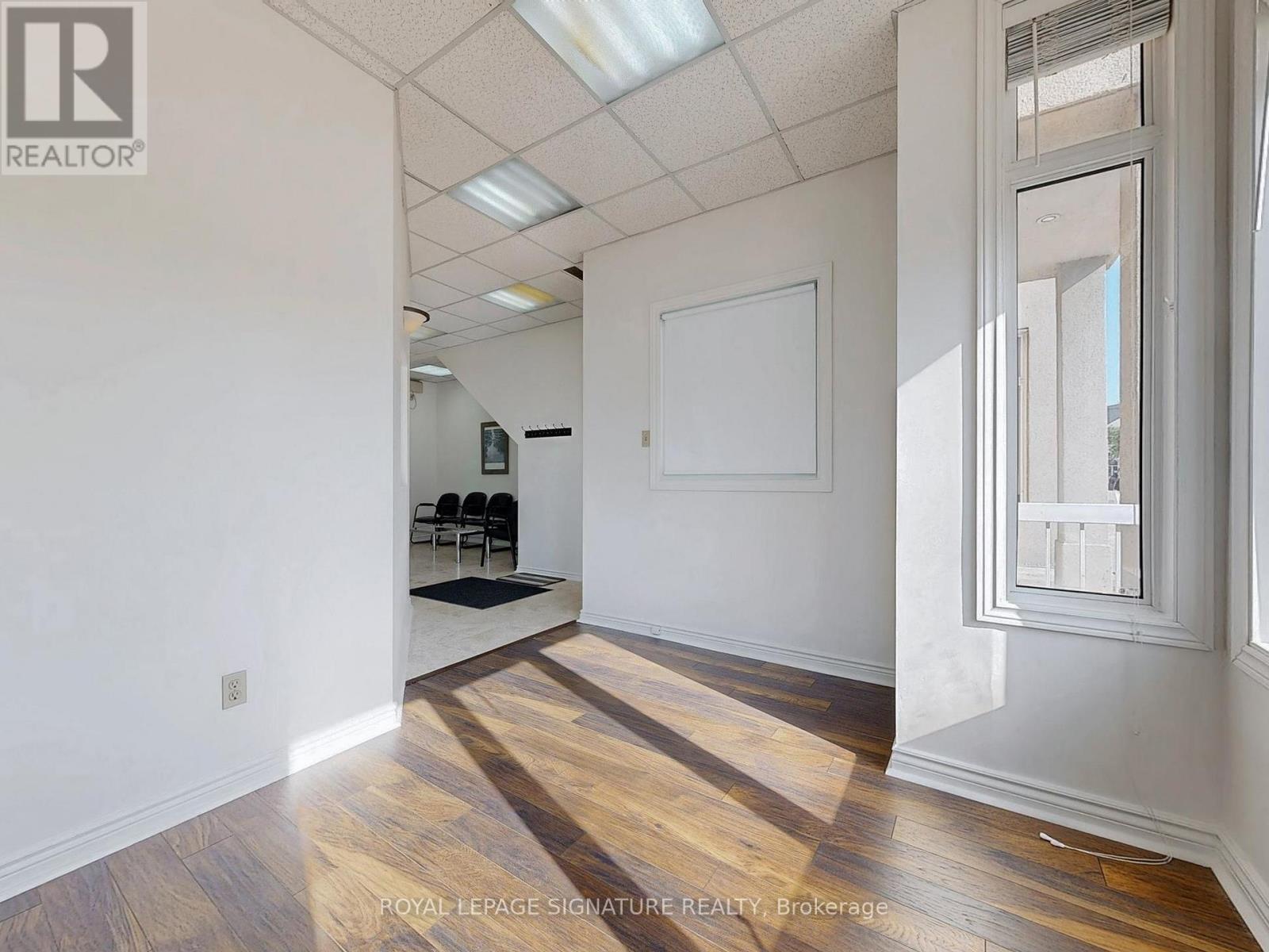 21l - 951 Wilson Avenue, Toronto (Downsview-Roding-Cfb), Ontario  M3K 2A7 - Photo 27 - W12703242