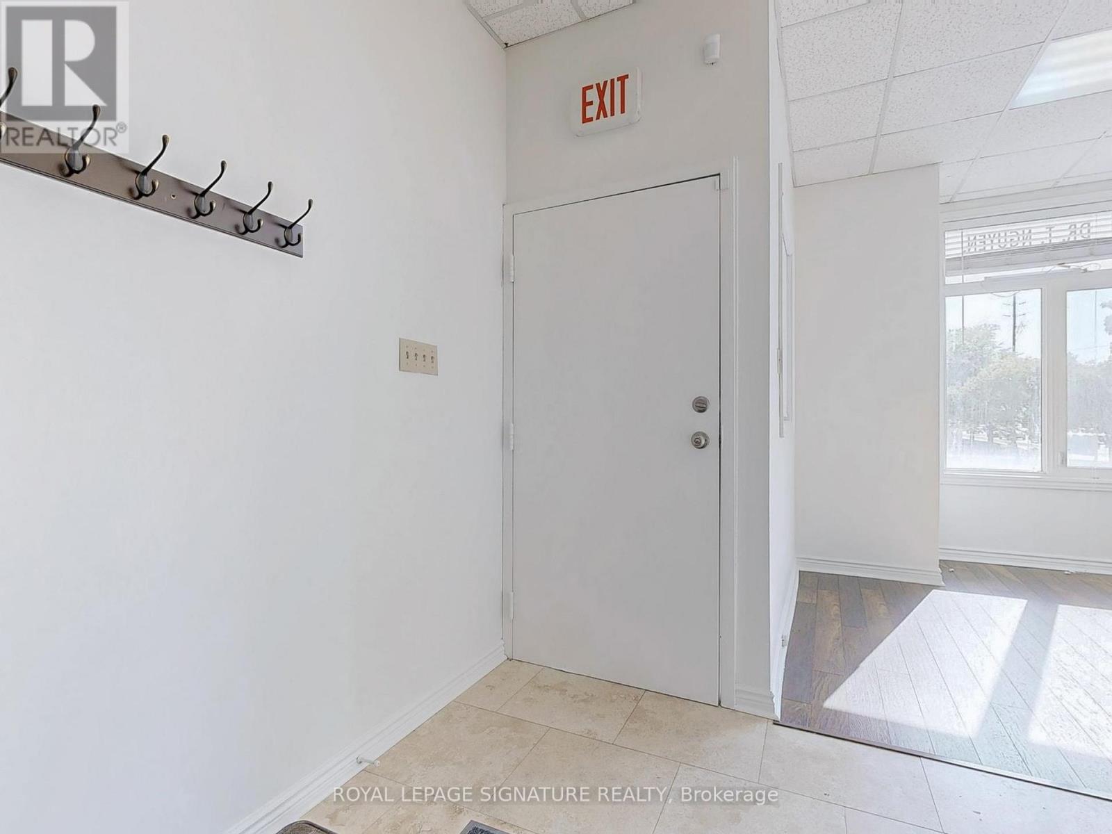 21l - 951 Wilson Avenue, Toronto (Downsview-Roding-Cfb), Ontario  M3K 2A7 - Photo 30 - W12703242