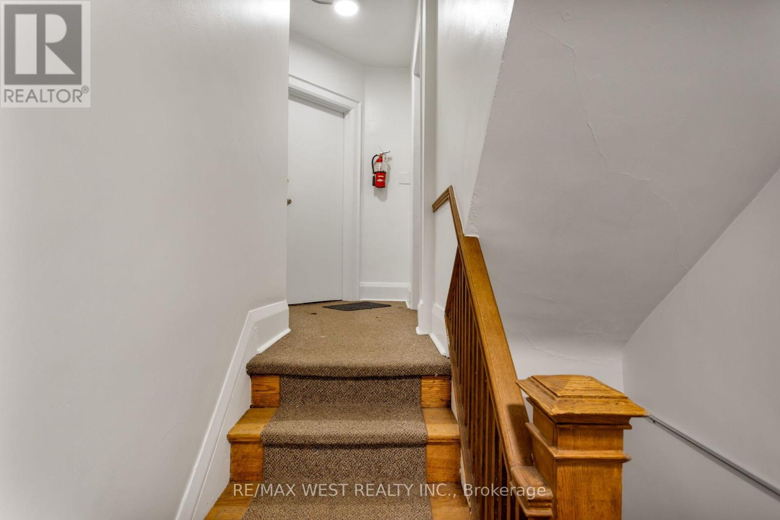 181 Parkside Drive, Toronto (High Park-Swansea), Ontario  M6R 2Y9 - Photo 17 - W12703252