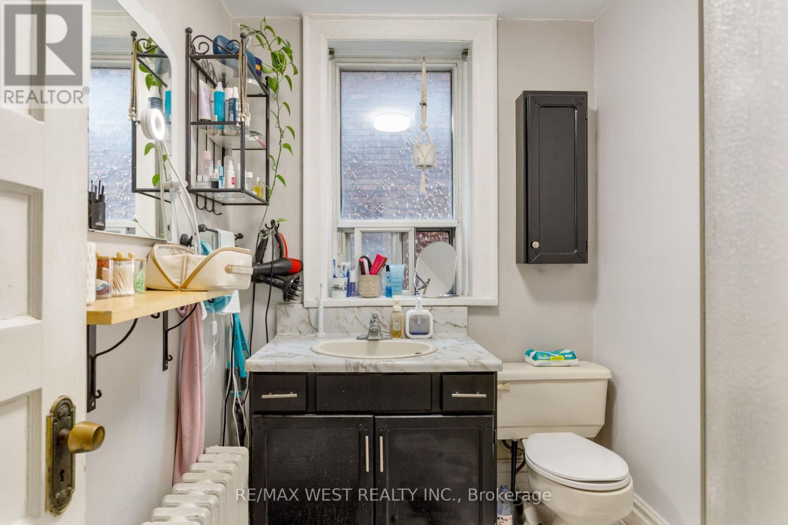 181 Parkside Drive, Toronto (High Park-Swansea), Ontario  M6R 2Y9 - Photo 23 - W12703252