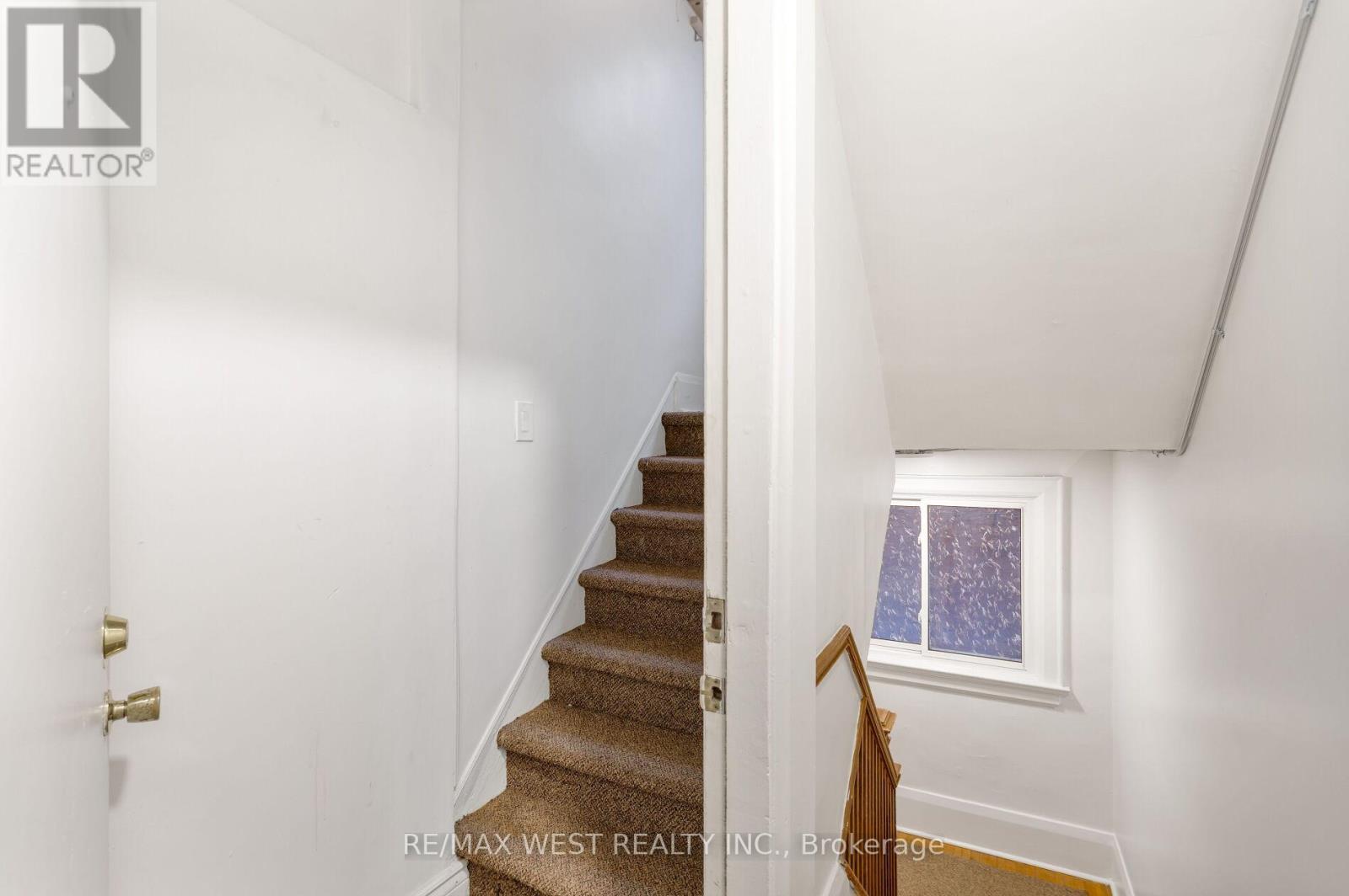 181 Parkside Drive, Toronto (High Park-Swansea), Ontario  M6R 2Y9 - Photo 26 - W12703252