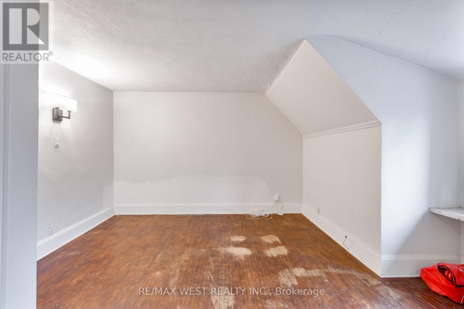 181 Parkside Drive, Toronto (High Park-Swansea), Ontario  M6R 2Y9 - Photo 30 - W12703252