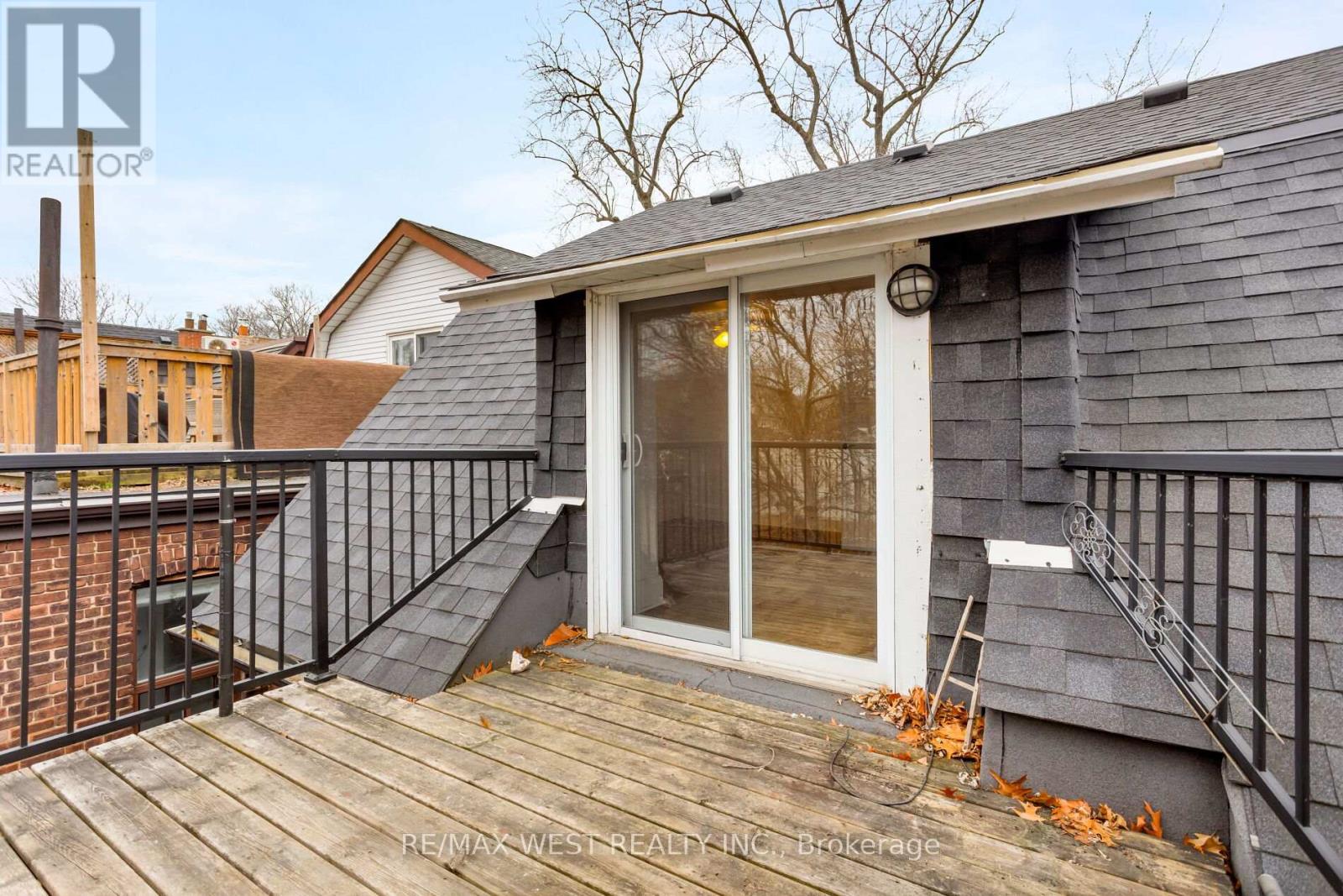 181 Parkside Drive, Toronto (High Park-Swansea), Ontario  M6R 2Y9 - Photo 43 - W12703252