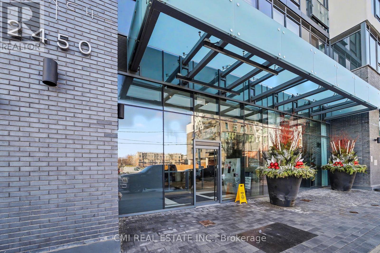 242 - 2450 Old Bronte Road, Oakville (Wm Westmount), Ontario  L6M 4J2 - Photo 3 - W12703454