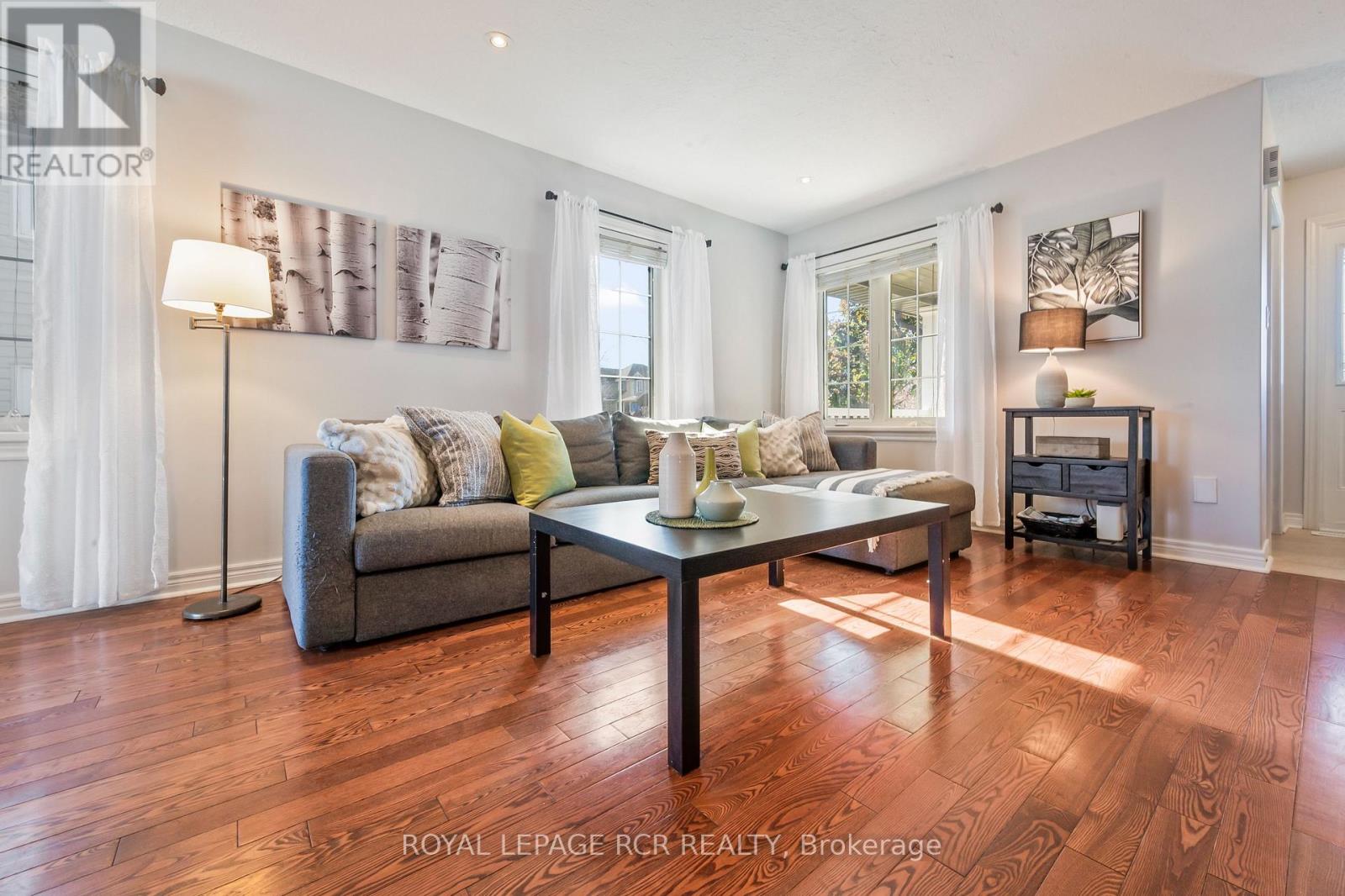 121 Fleming Way, Shelburne, Ontario  L9V 3E3 - Photo 4 - X12703342