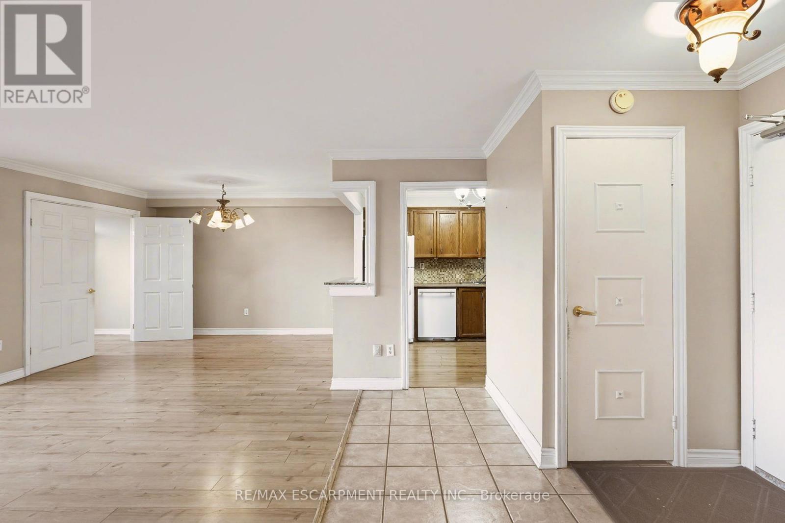 218 - 500 Green Road, Hamilton, Ontario  L8E 3M6 - Photo 8 - X12703398