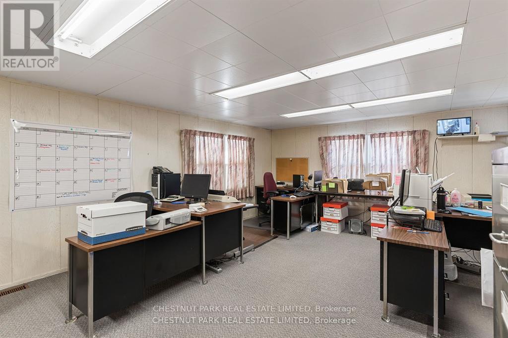 238 Highland Street, Dysart Et Al, Ontario  K0M 1S0 - Photo 16 - X12703452