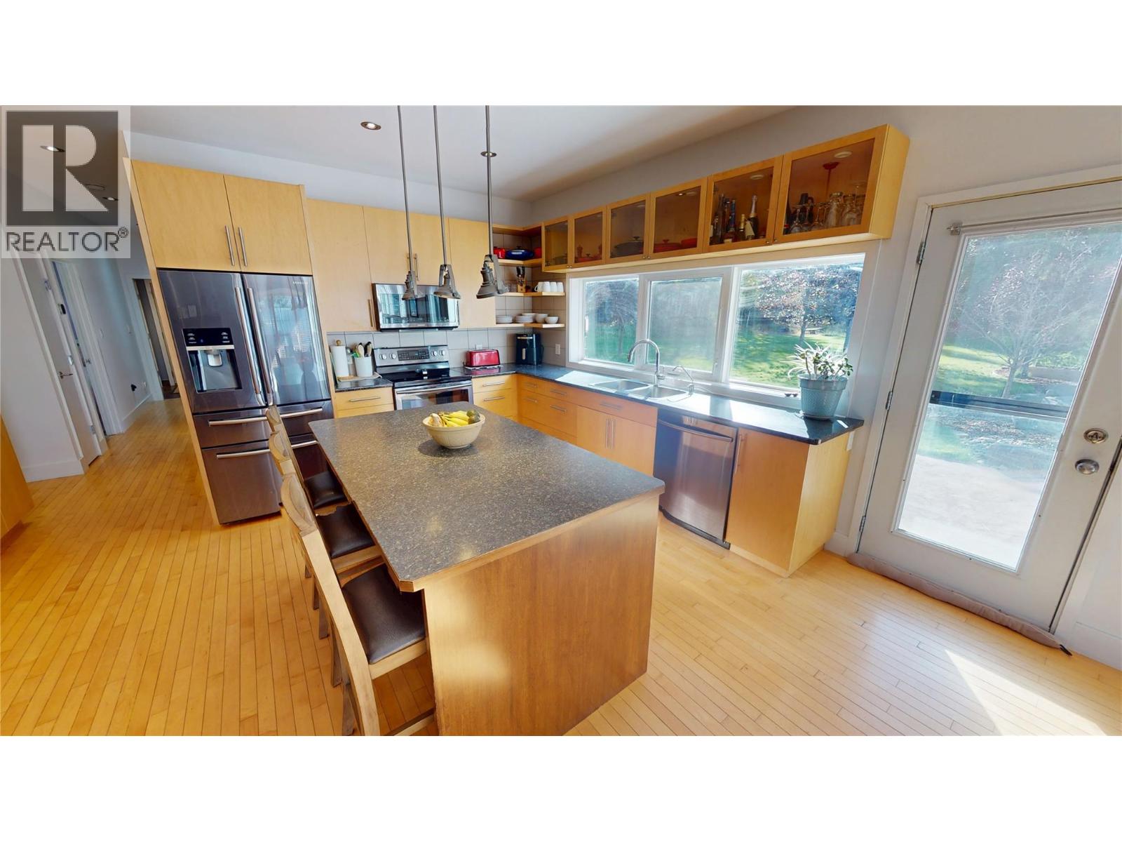 2919 Westview Road, Cranbrook, British Columbia  V1C 7G8 - Photo 11 - 10373023