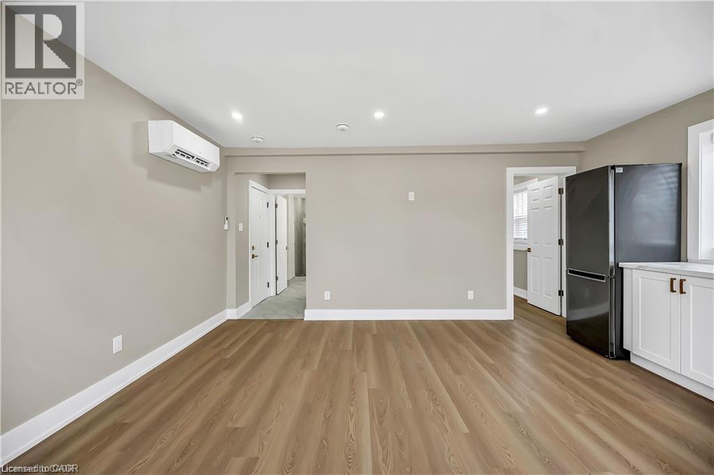 1466 Main Street E Unit# Upper 1, Hamilton, Ontario  L8K 1C6 - Photo 5 - 40799114