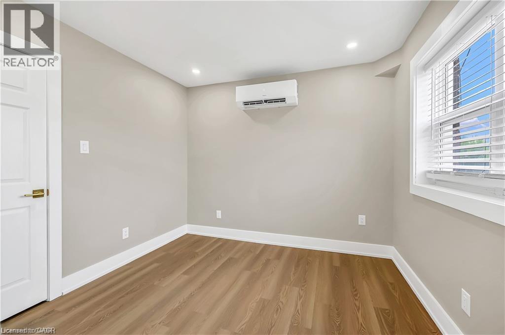 1466 Main Street E Unit# Upper 1, Hamilton, Ontario  L8K 1C6 - Photo 7 - 40799114