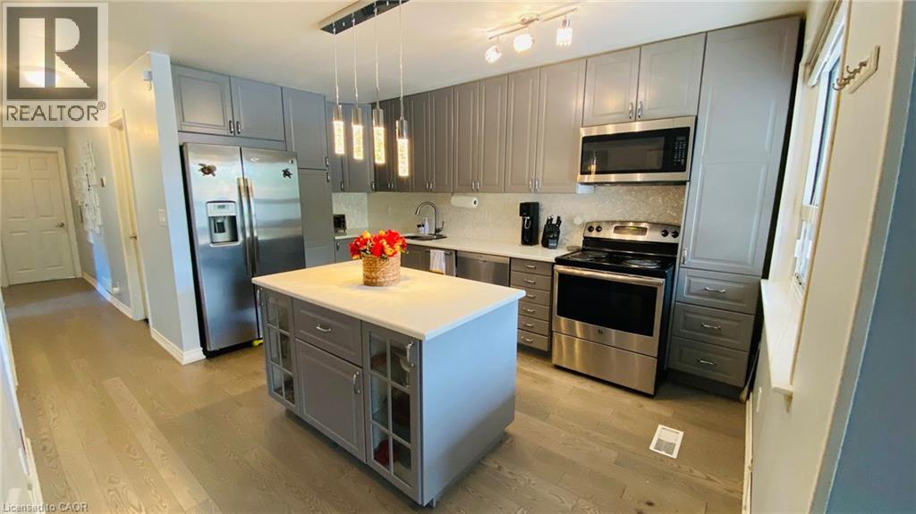 1601 Sandgate Crescent Unit# Main, Mississauga, Ontario  L5J 2E3 - Photo 5 - 40798825