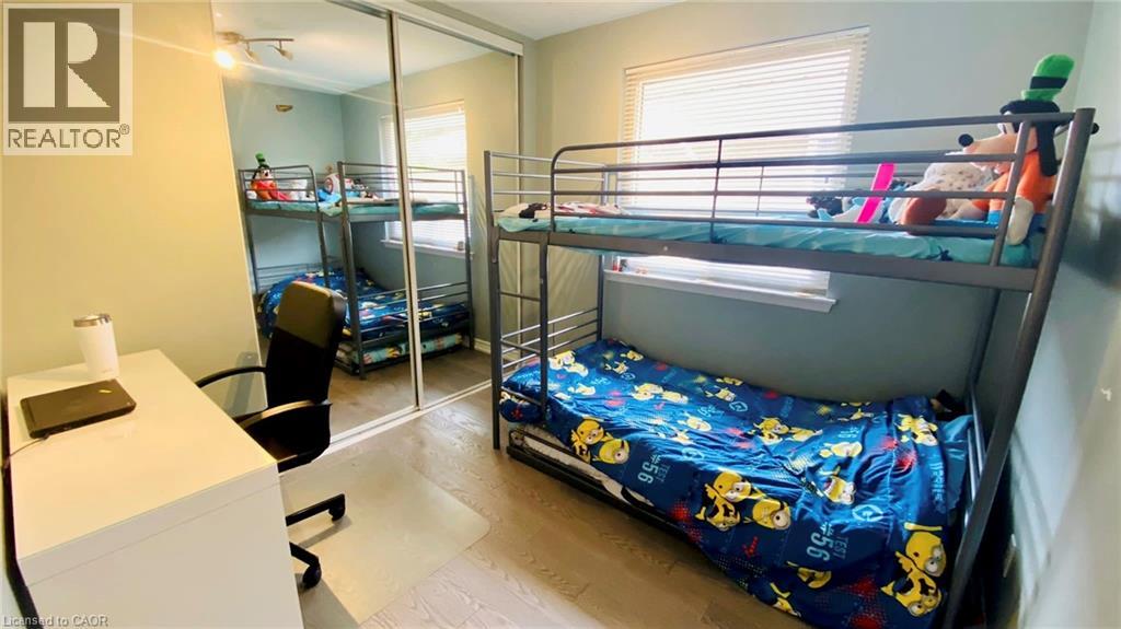 1601 Sandgate Crescent Unit# Main, Mississauga, Ontario  L5J 2E3 - Photo 9 - 40798825