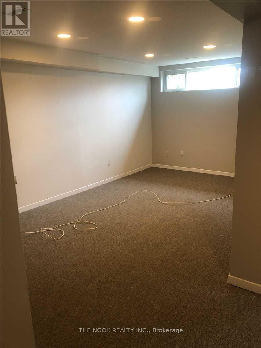 Bsmt - 580 Montcalm Avenue, Oshawa, Ontario  L1J 2H1 - Photo 7 - E12703628