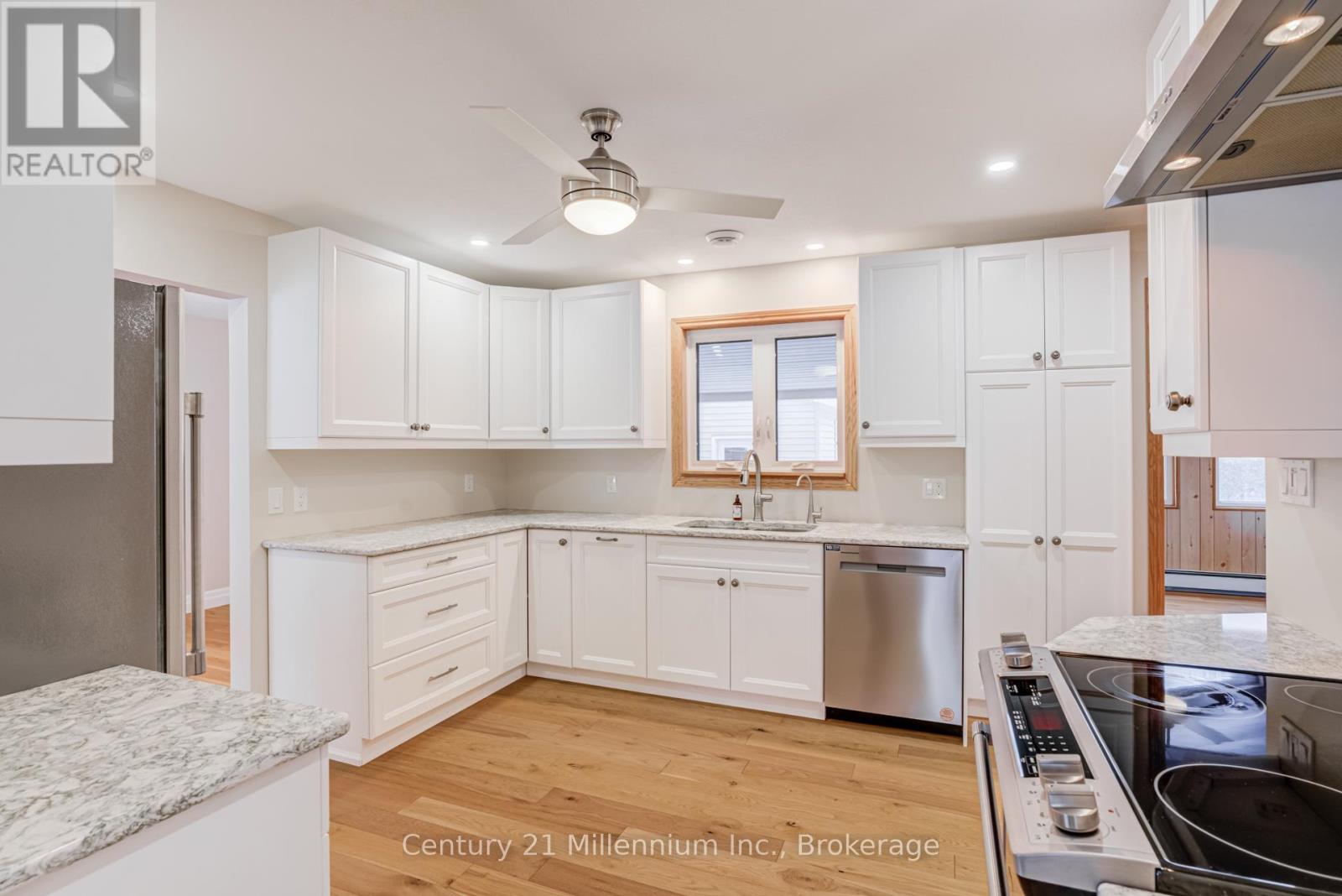 371 Hunter Street, South Bruce Peninsula, Ontario  N0H 2T0 - Photo 12 - X12703540