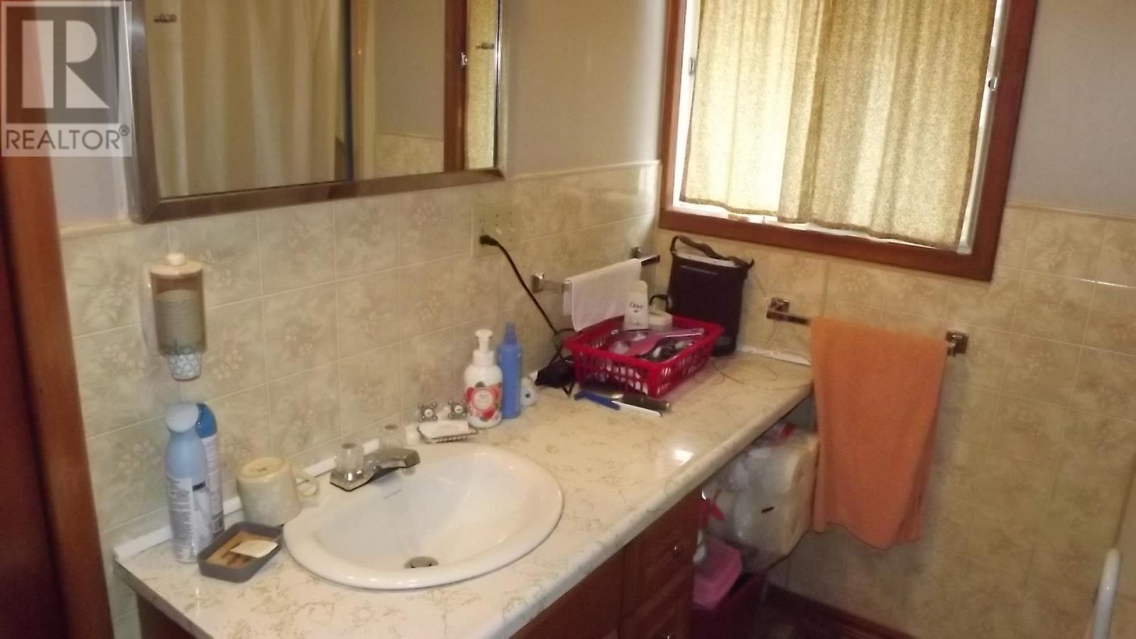 23 Blackwell Rd, Elliot Lake, Ontario  P5A 1G4 - Photo 8 - SM253393