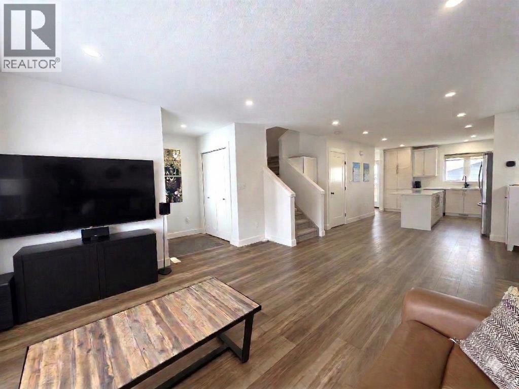 2713 11 Avenue, Wainwright, Alberta  T9W 0A5 - Photo 3 - A2277799