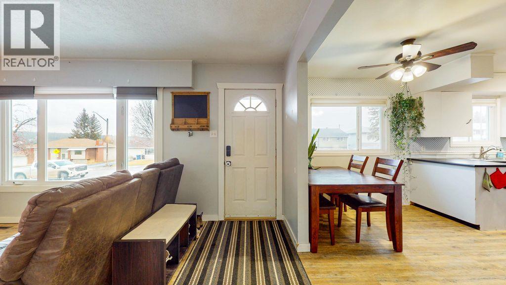 707 7th  S Street S, Cranbrook, British Columbia  V1C 1N2 - Photo 8 - 10372701