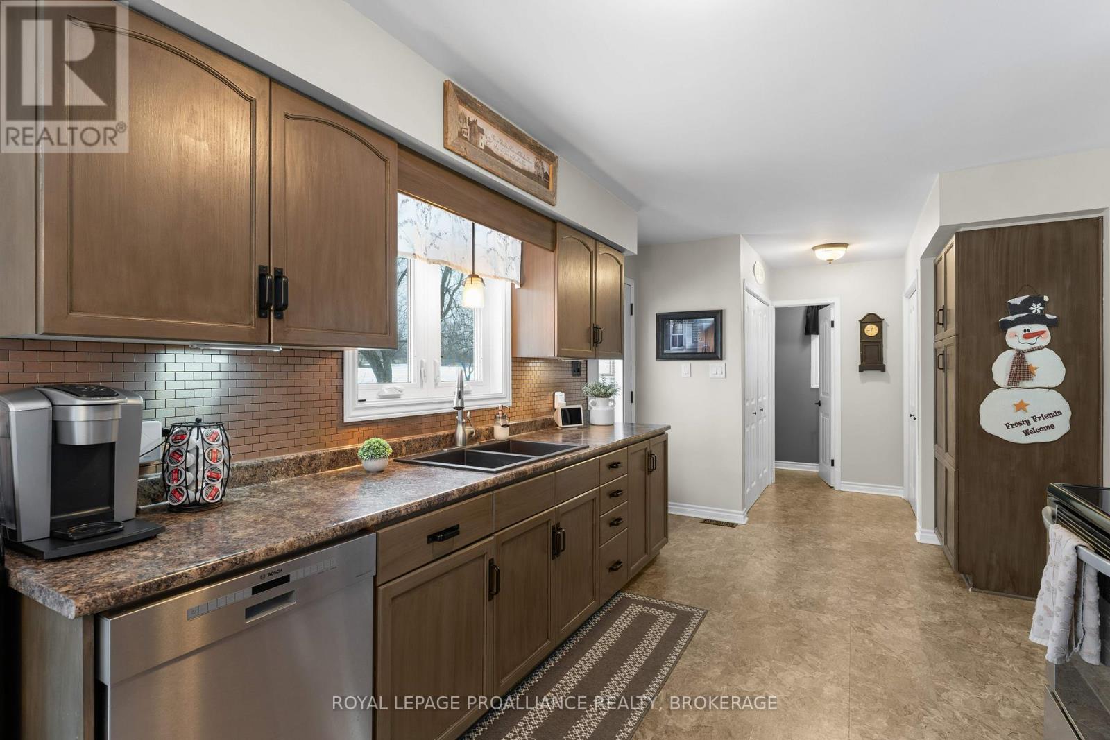 7379 Highway 2, Greater Napanee, Ontario  K7R 3K6 - Photo 13 - X12703556