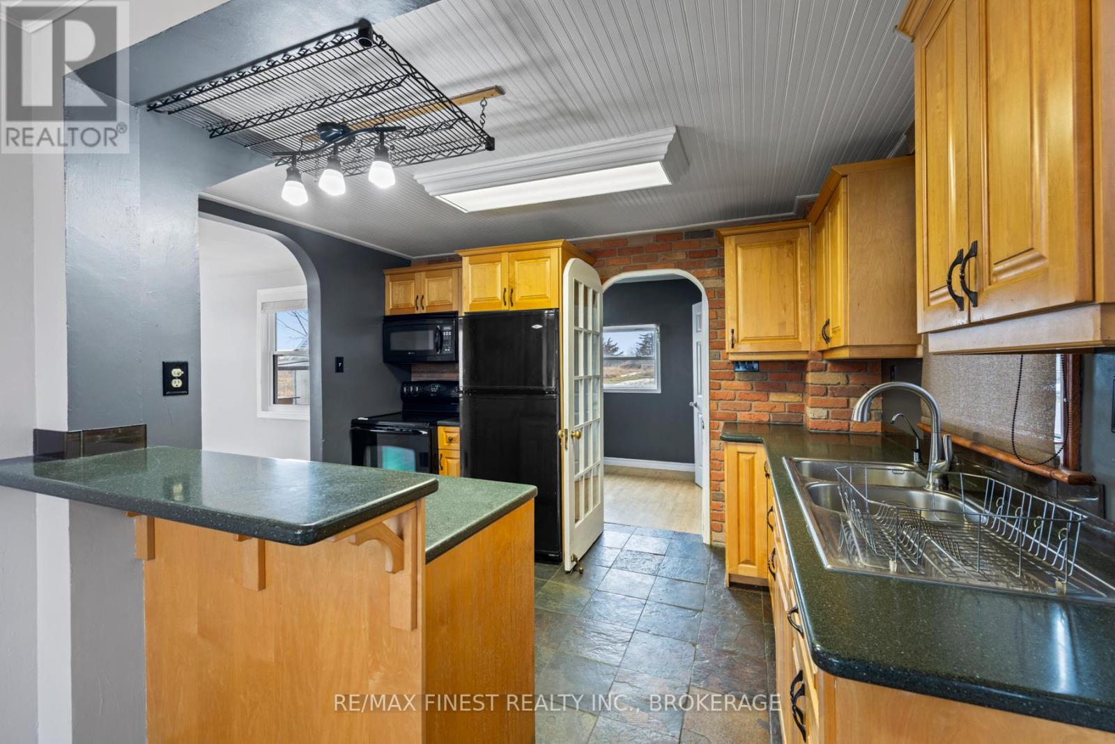 5157 Bath Road, Loyalist, Ontario  K0H 1G0 - Photo 11 - X12703586