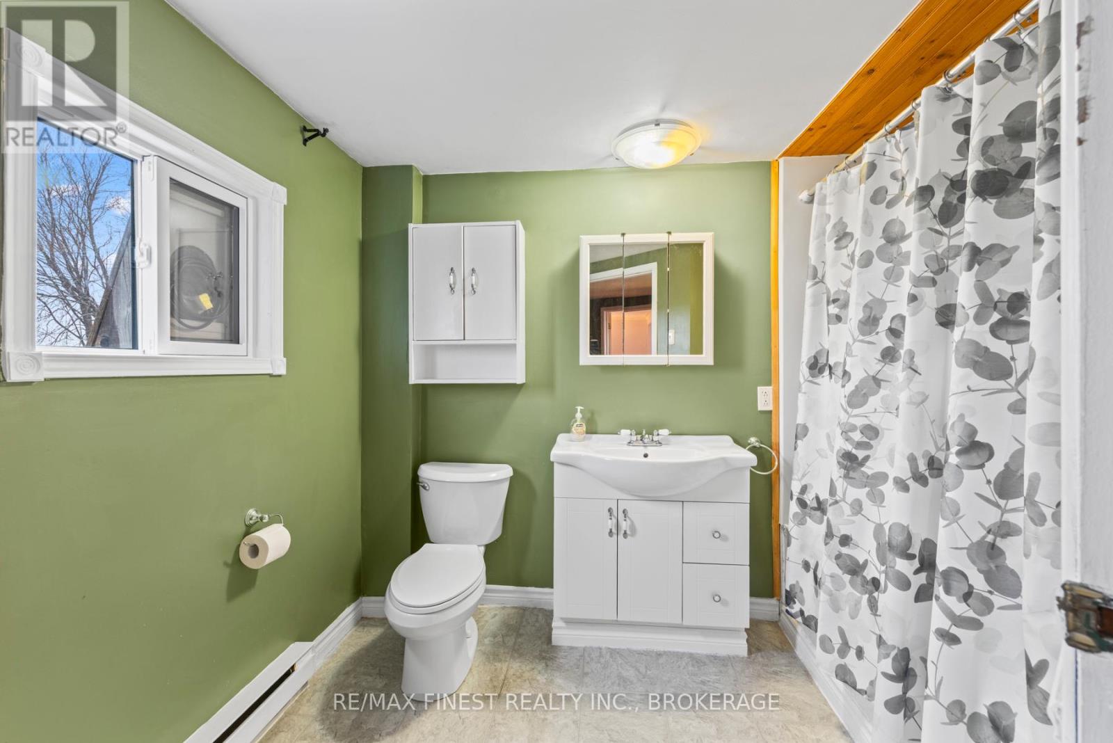 5157 Bath Road, Loyalist, Ontario  K0H 1G0 - Photo 29 - X12703586