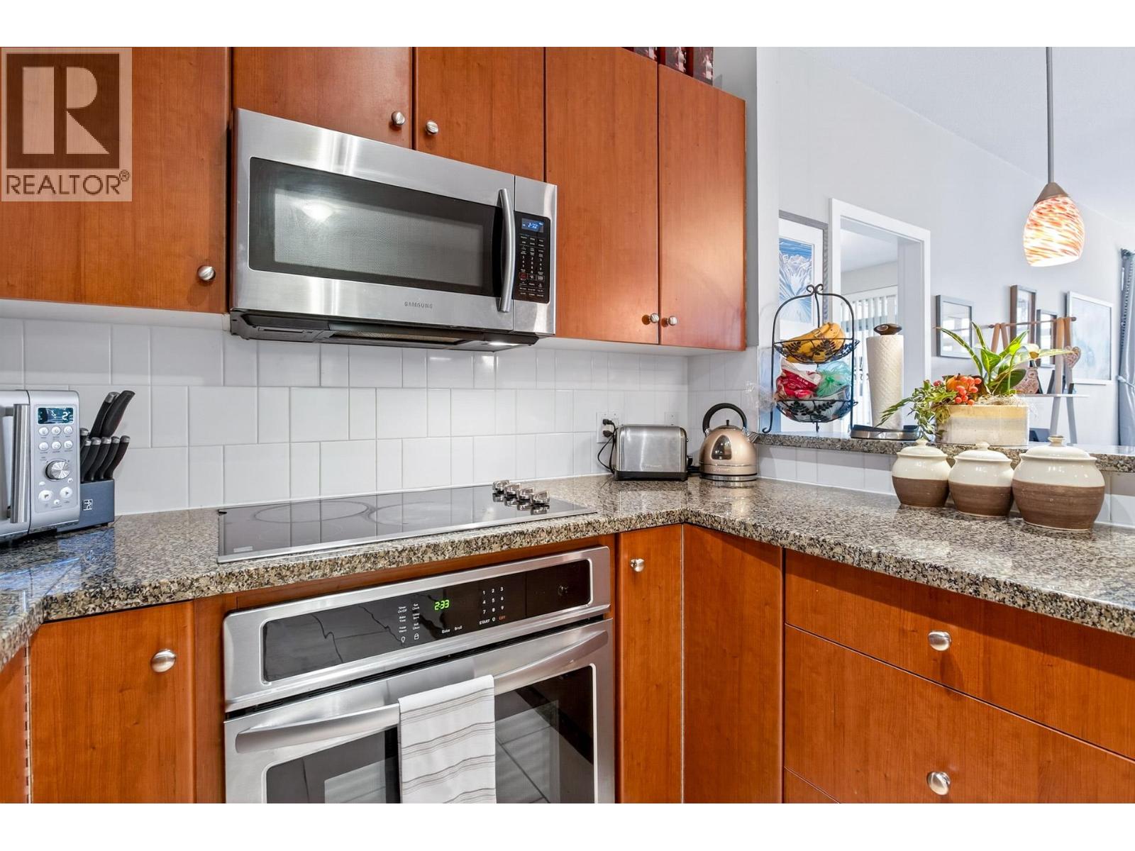 302 100 Capilano Road, Port Moody, British Columbia  V3H 5M9 - Photo 9 - R3074220