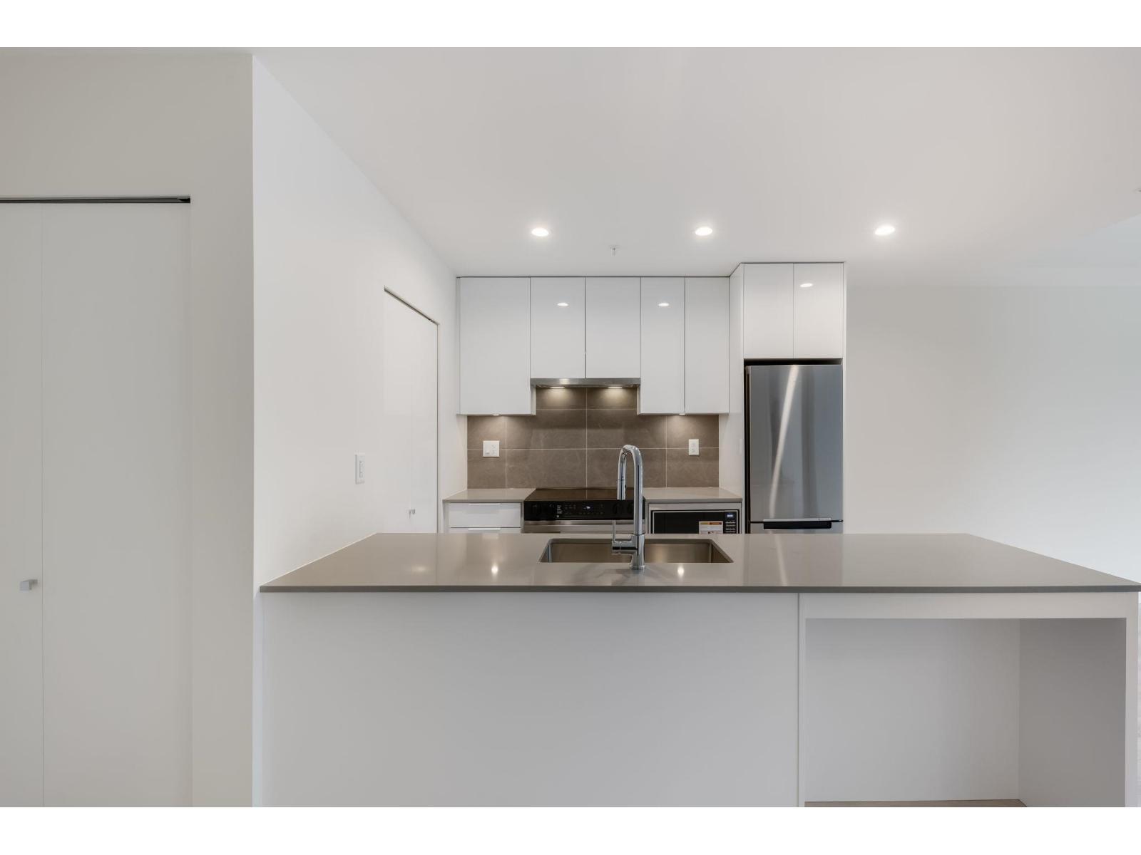 208 14257 103a Avenue, Surrey, British Columbia  V3T 1T1 - Photo 12 - R3048750