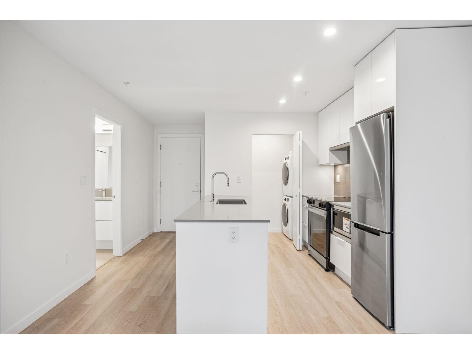 208 14257 103a Avenue, Surrey, British Columbia  V3T 1T1 - Photo 9 - R3048750