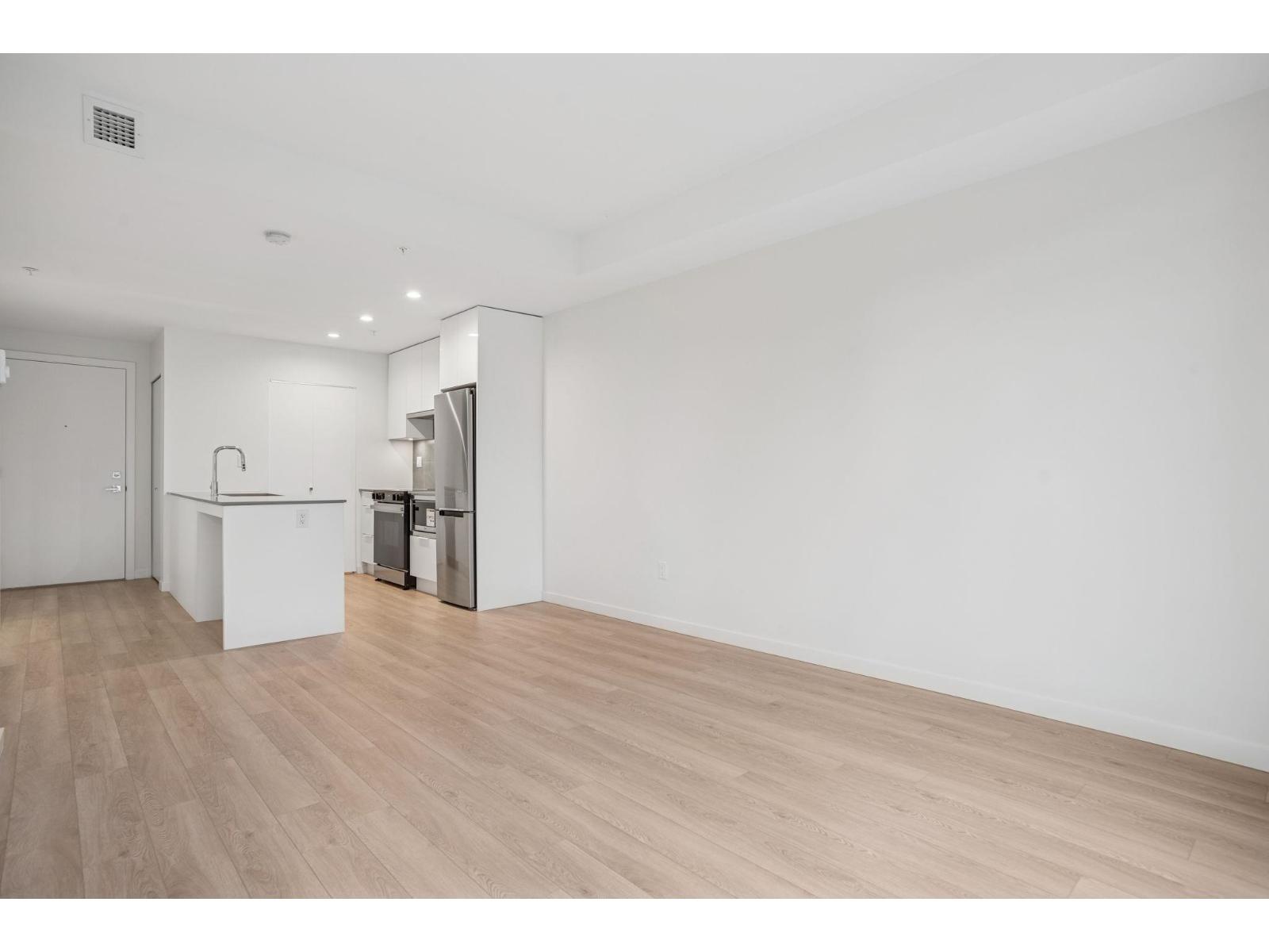 208 14257 103a Avenue, Surrey, British Columbia  V3T 1T1 - Photo 13 - R3048750