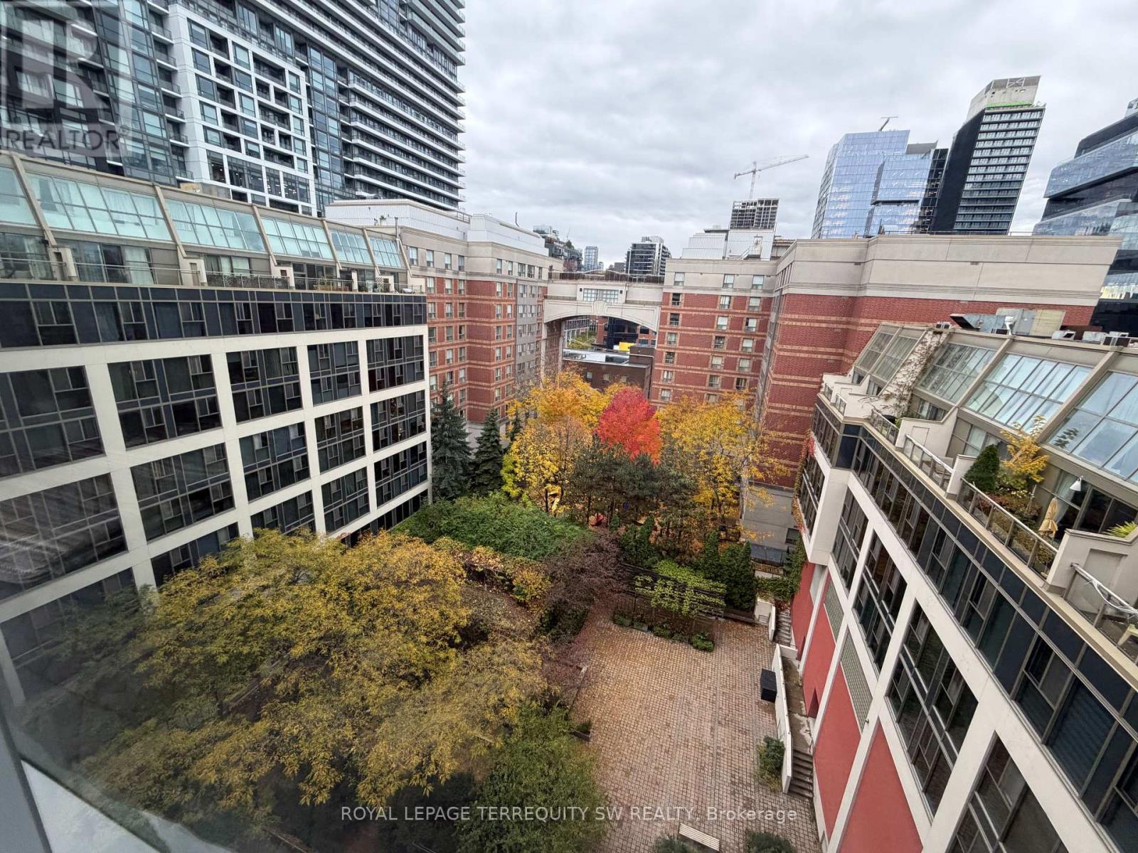 933 - 222 The Esplanade, Toronto, Ontario  M5A 4M8 - Photo 34 - C12680644