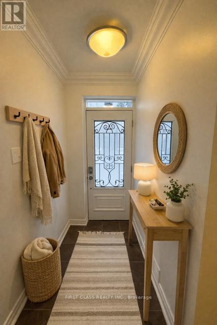 48 Overton Crescent, Toronto, Ontario  M3B 2V2 - Photo 6 - C12675098