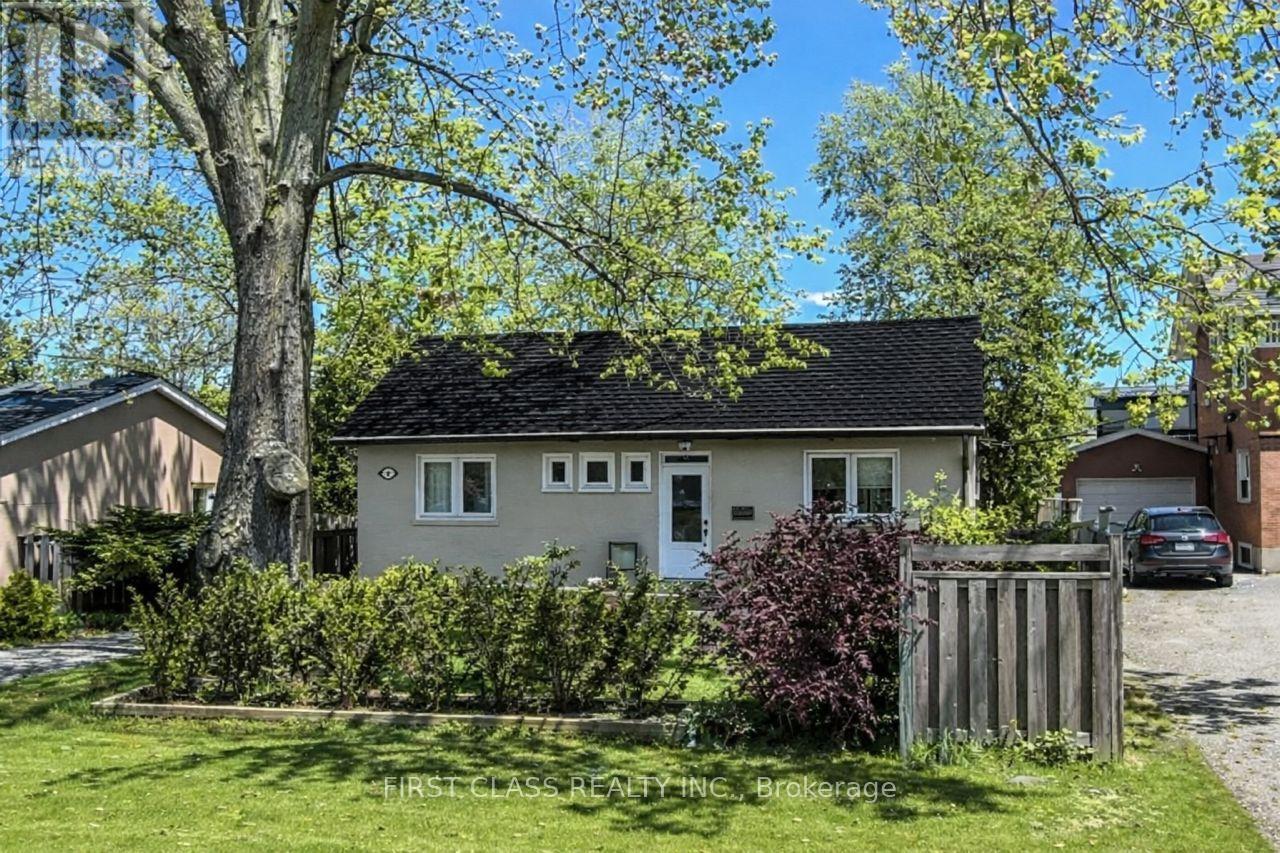 48 OVERTON CRESCENT, Toronto, Ontario