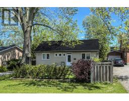 48 OVERTON CRESCENT, Toronto, Ontario