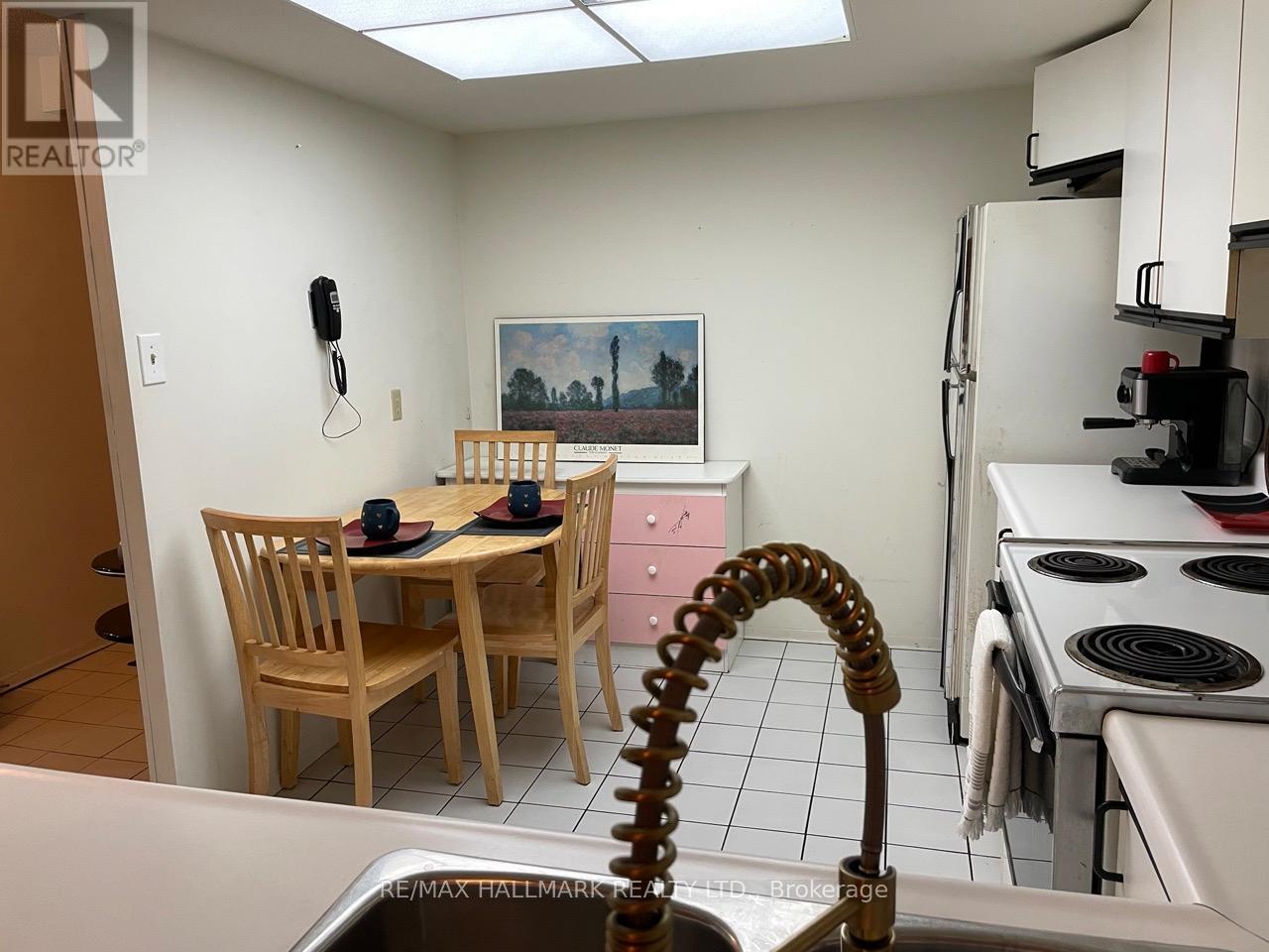 209 - 1101 Steeles Avenue W, Toronto (Westminster-Branson), Ontario  M2R 3W5 - Photo 9 - C12703438