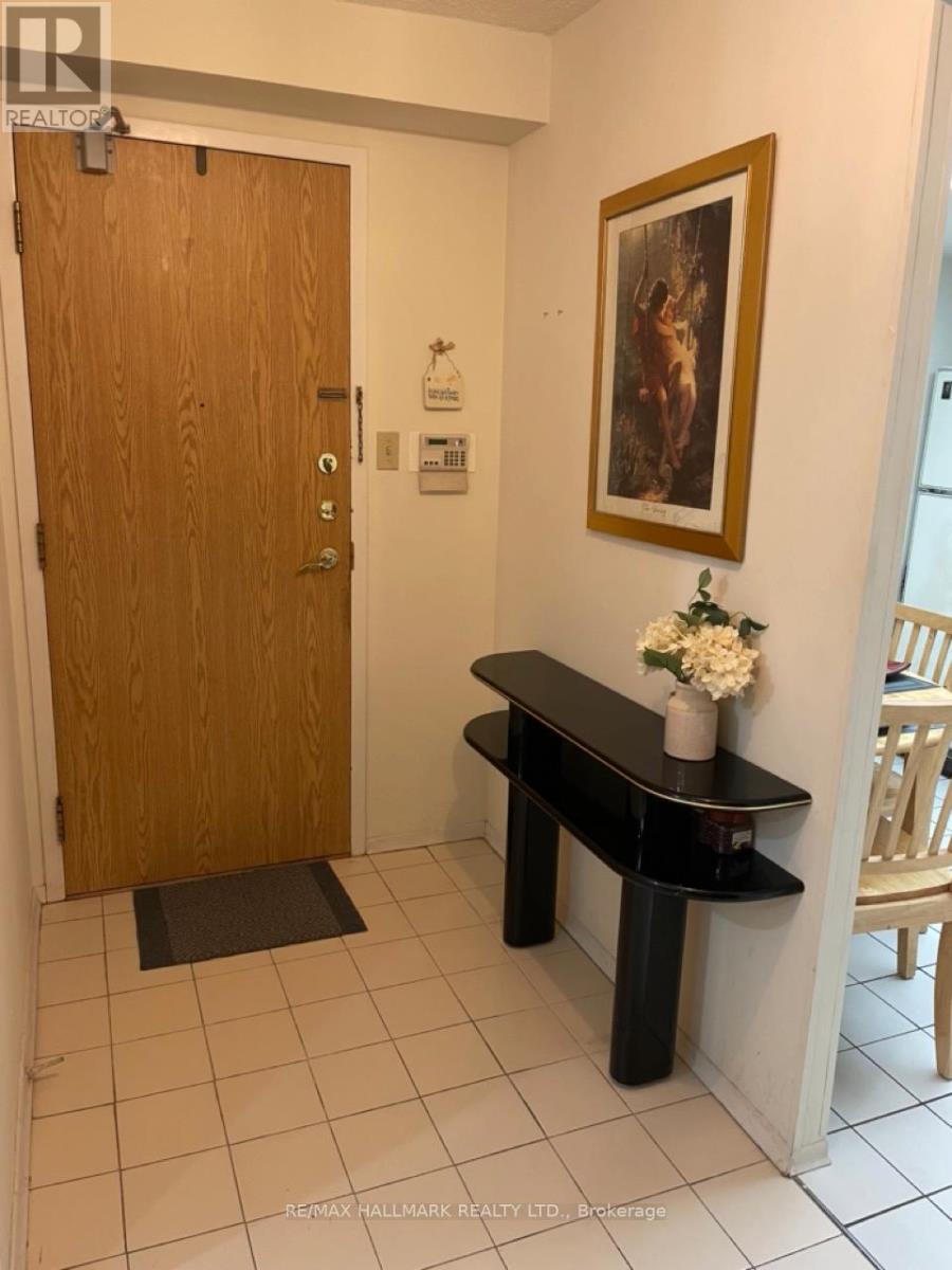 209 - 1101 Steeles Avenue W, Toronto (Westminster-Branson), Ontario  M2R 3W5 - Photo 6 - C12703438