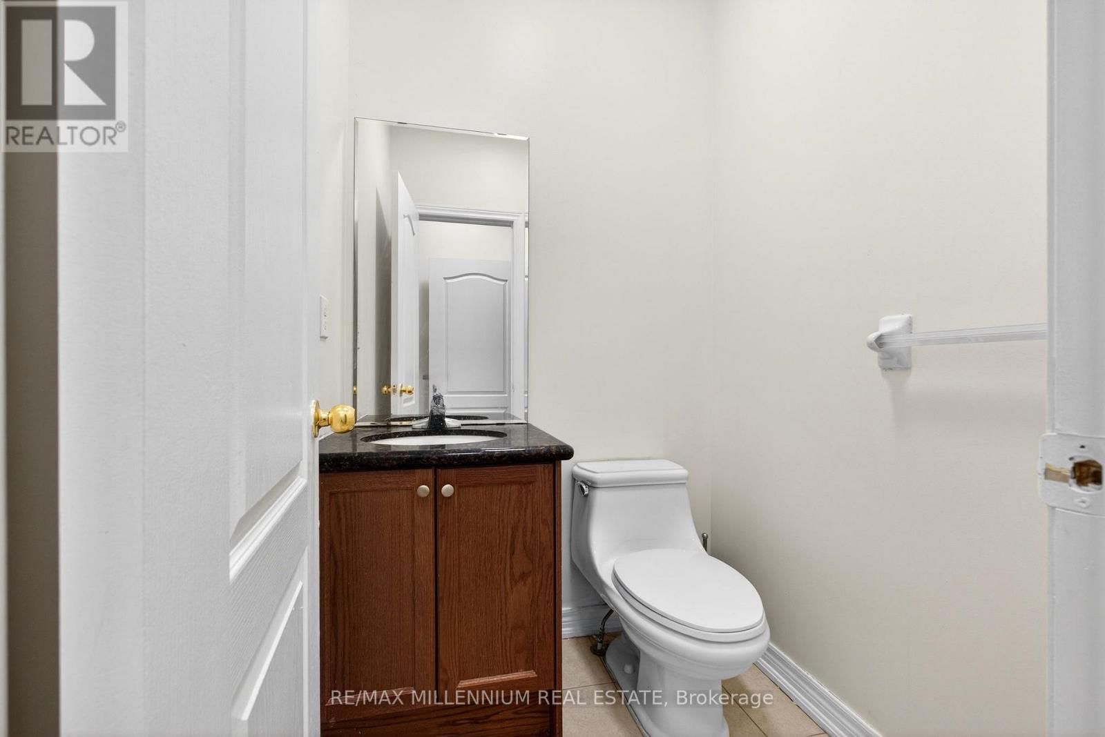 75 Twin Hill Crescent, Vaughan, Ontario  L4H 0G7 - Photo 13 - N12702888