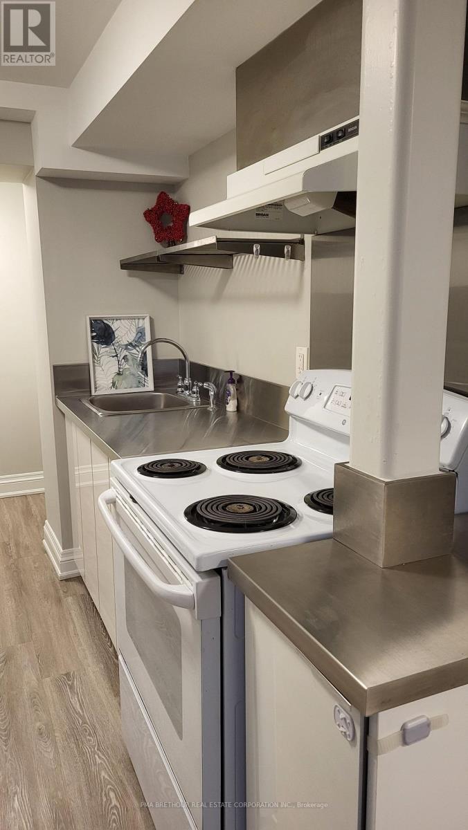 67 Cartwright Avenue, Toronto, Ontario  M6A 1V1 - Photo 18 - W12584296