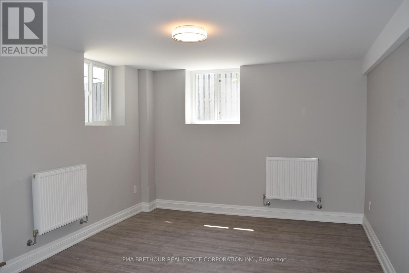 67 Cartwright Avenue, Toronto, Ontario  M6A 1V1 - Photo 4 - W12584296